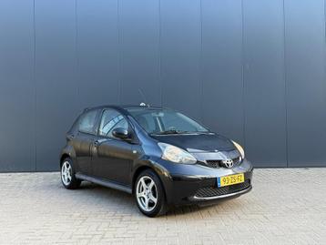 Toyota Aygo 1.0-12V + beschikbaar voor biedingen