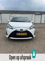 Toyota Yaris 1.5 Hybrid Dynamic, Automaat, 1497 cc, Wit, Hybride Elektrisch/Benzine