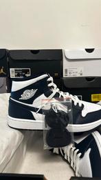 Air Jordan 1 Mid - Metallic Gold Obsidian maat 43, Kleding | Heren, Schoenen, Ophalen of Verzenden, Nieuw, Blauw, Sneakers of Gympen