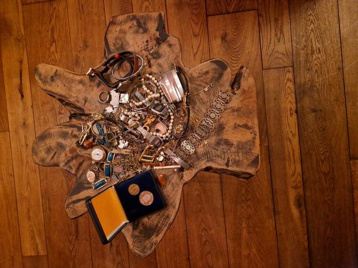 Diverse verzameling sieraden en accessoires, Sieraden, Tassen en Uiterlijk, Broches, Gebruikt, Overige materialen, Overige kleuren