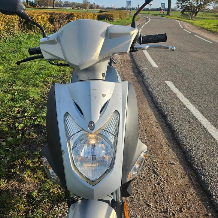 Kymco Agility euro 4 Bezorgscooter Geel kenteken, Fietsen en Brommers, Brommeronderdelen | Snorfietsen, Gebruikt, Kymco, Overige typen