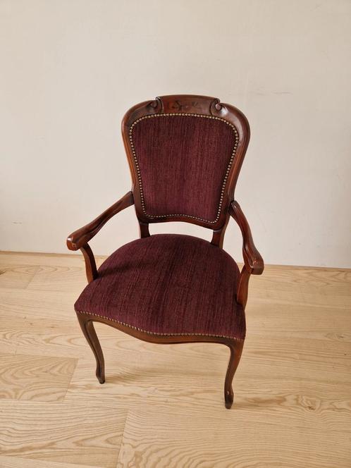 Mooie Klassieke Stoel, Huis en Inrichting, Stoelen, Gebruikt, Eén, Hout, Stof, Rood, Ophalen