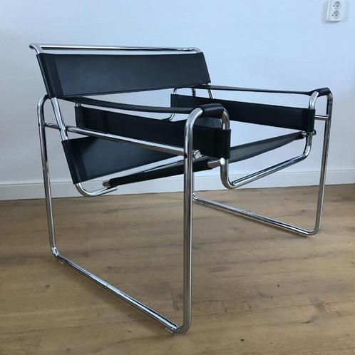 Knoll studio model Wassily B3 chair designer Marcel Breuer, Huis en Inrichting, Fauteuils, Gebruikt, Leer, Ophalen