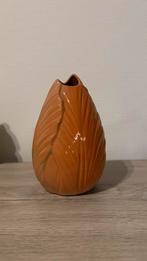 Tulpvormige vaas, Aardewerk of Porselein, Oranje, Ophalen of Verzenden, Zo goed als nieuw