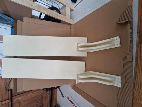 2 houten planken met steunen TEAB, Huis en Inrichting, Woonaccessoires | Wandplanken en Boekenplanken, Gebruikt, Ophalen