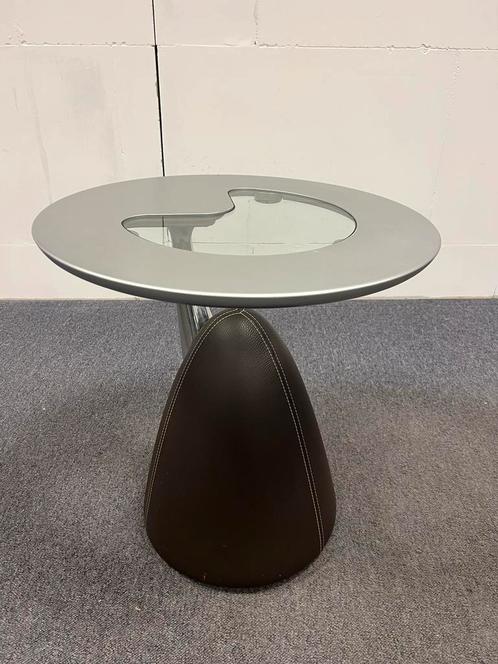 Leolux Cherubino Bijzettafel bruin leer Design Tafel, Huis en Inrichting, Tafels | Bijzettafels, Nieuw, Rond, 60 cm of meer, Hout