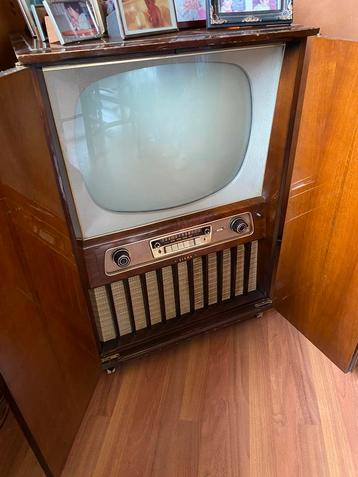 TV meubel Siera (Philips) beschikbaar voor biedingen