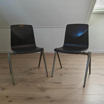 twee Galvanitas s22 retro vintage stoelen beschikbaar voor biedingen
