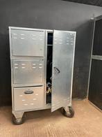 Concours / zadelkast, Dieren en Toebehoren, Ophalen, Zo goed als nieuw