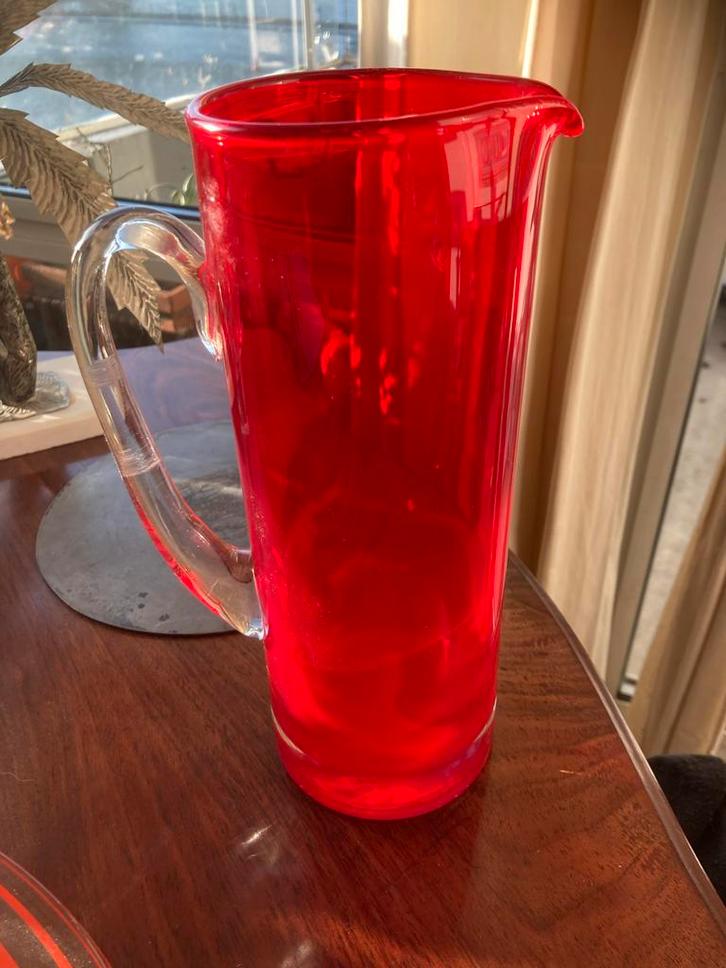Antieke Art Deco Rode Glazen Kan met Helder Handvat, Antiek en Kunst, Antiek | Glas en Kristal, Ophalen of Verzenden