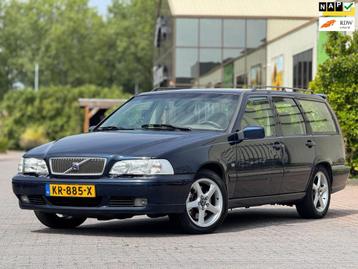 Volvo V70 2.3 T-5 Comfort-Line | Leder Memory stoelen | Airc beschikbaar voor biedingen