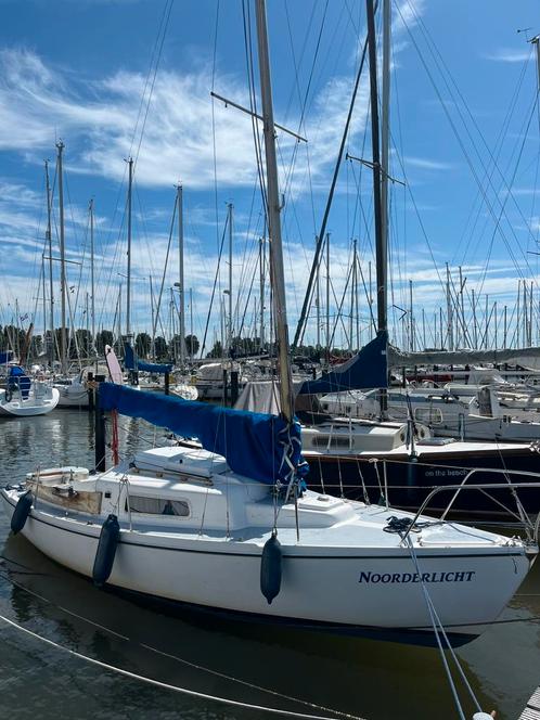 Victoire 22 - zeiljacht, Watersport en Boten, Kajuitzeilboten en Zeiljachten, Gebruikt, Polyester, 6 tot 9 meter, Benzine, Ophalen