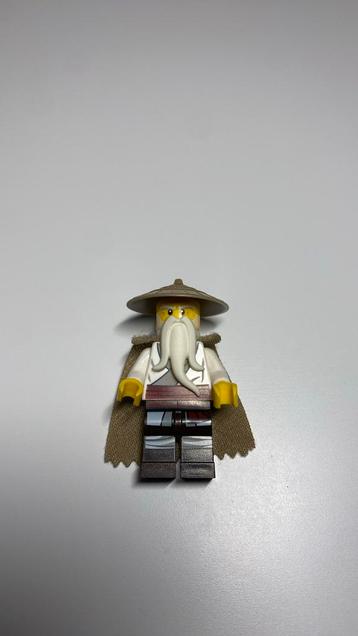 Master wu fuzzy cape minifigure beschikbaar voor biedingen