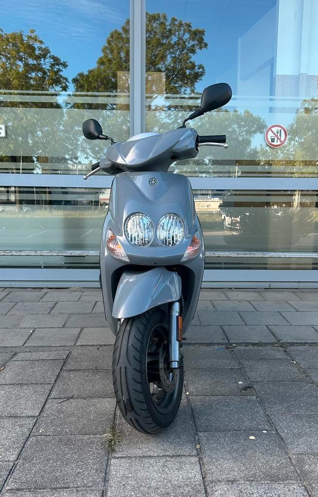 Yamaha Neos 4T, Fietsen en Brommers, Scooters | Peugeot, Zo goed als nieuw, Overige modellen, Maximaal 45 km/u, Benzine, Ophalen of Verzenden