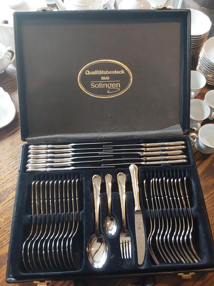 12 personen kwaliteits bestek set.   Odiso Solingen 73 delig, Huis en Inrichting, Keuken | Bestek, Rvs of Chroom, Ophalen of Verzenden