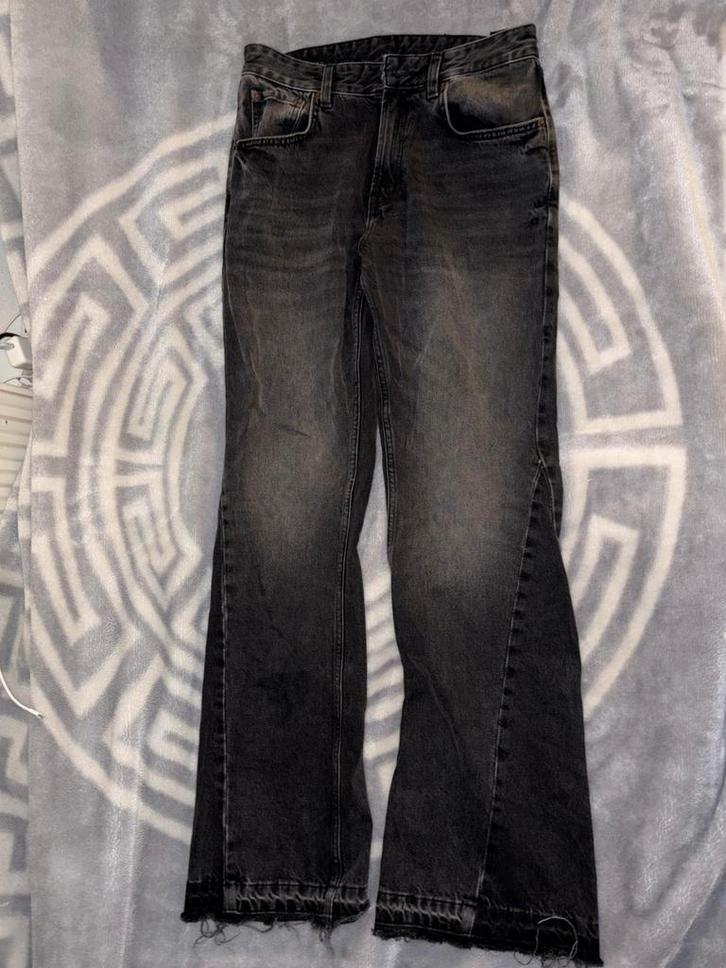 ZARA flared jeans zwart, Kleding | Heren, Spijkerbroeken en Jeans, Zo goed als nieuw, Overige jeansmaten, Zwart, Ophalen of Verzenden