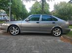 Zeer bijzondere Saab 9-3 2.0200KW 2002 Grijs, Auto's, 74 €/maand, 4 cilinders, Handgeschakeld, 1600 kg