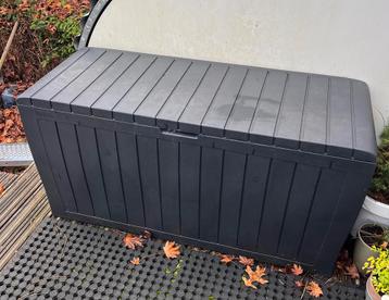 Opbergbox beschikbaar voor biedingen