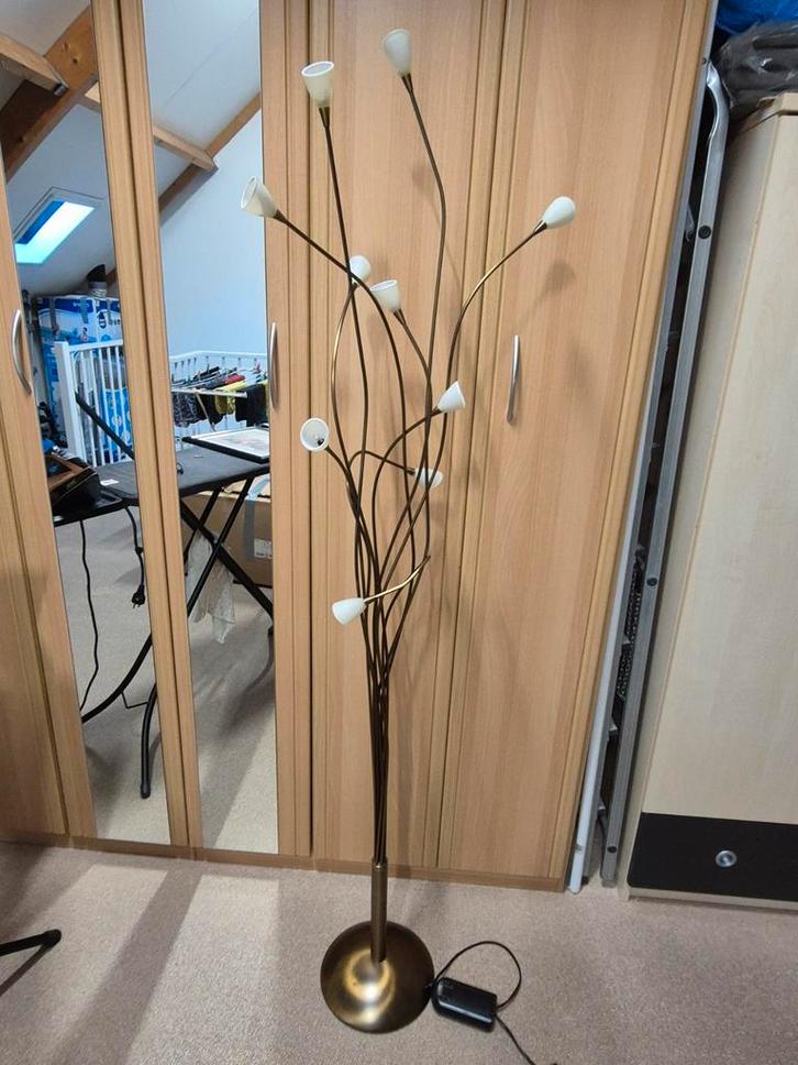 Bronzen Staande Lamp - 10 Armen & Melkglazen Kapjes, Huis en Inrichting, Lampen | Vloerlampen, Gebruikt, 150 tot 200 cm, Glas