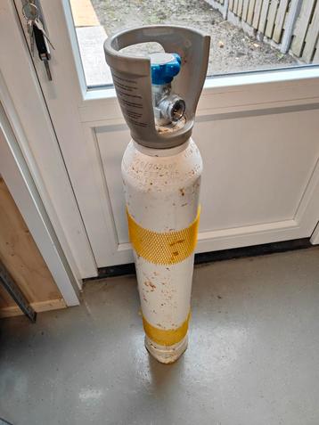 Noodzuurstof cilinder 200 bar / 10 liter beschikbaar voor biedingen