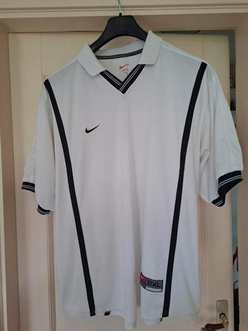 Vintage Nike Shirt 2XL beschikbaar voor biedingen