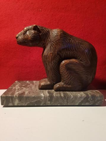 antiek art deco hout gestoken beer wooden sculpture bear beschikbaar voor biedingen