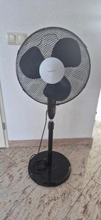 Ventilator NIEUWSTAAT inventum VST412BA, Witgoed en Apparatuur, Ventilatoren, Ophalen, Zo goed als nieuw, Statiefventilator