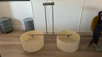 Home Sweet Home hanglamp met witte Kappen beschikbaar voor biedingen