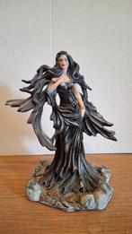 Beeld 'Storm Runes' van Nene Thomas, Ophalen, Gebruikt