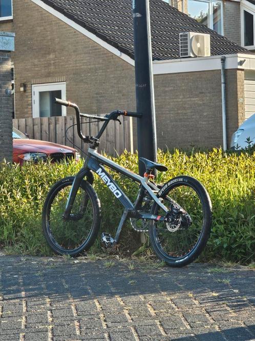 Meybo Holeshot Pro XL (21,5), Fietsen en Brommers, Fietsen | Crossfietsen en BMX, Gebruikt, 20 tot 24 inch, Aluminium, Ophalen