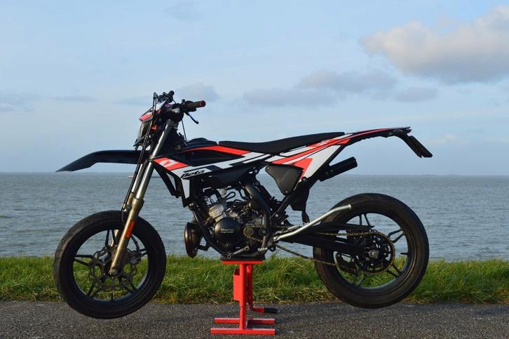 Beta rr 50 2024, Fietsen en Brommers, Brommers | Crossbrommers, Zo goed als nieuw, Overige merken, Ophalen