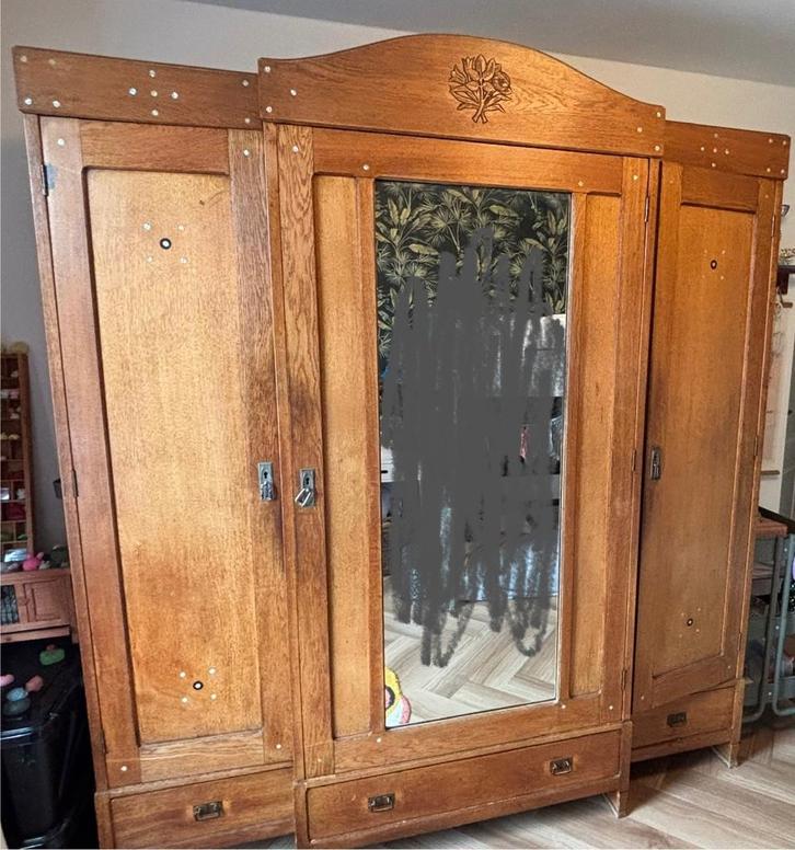 Prachtige Antieke kast met parelmoer detail!, Antiek en Kunst, Antiek | Meubels | Kasten, Ophalen