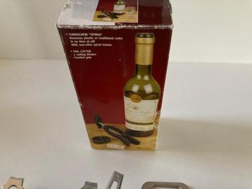 NIEUWE set kurkentrekker+capsulesnijder/flesopener '60/70 beschikbaar voor biedingen