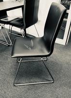 Set van 4 zwarte stoelen van Ikea, hele set € 30, Huis en Inrichting, Ophalen, Overige materialen, Gebruikt, Zwart