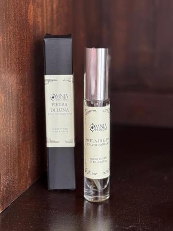 parfum Omnia Profumi - Pietra di Luna decant proefje beschikbaar voor biedingen