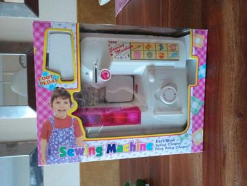 kinder naaimachine Sewing beschikbaar voor biedingen