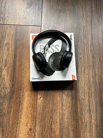 Mooie JBL koptelefoon beschikbaar voor biedingen