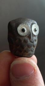 Oud steen miniatuur beeldje uil 2.8x2.5 cm, Antiek en Kunst, Ophalen of Verzenden