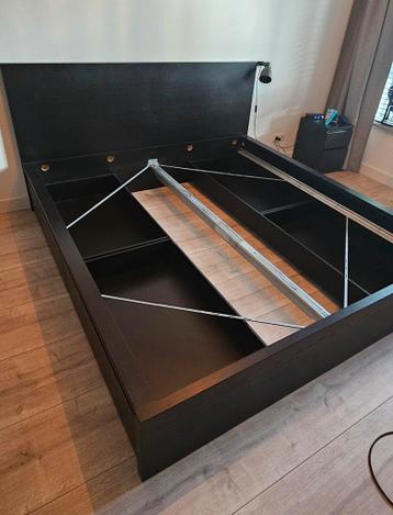 Malm ikea bed 180x200 zwart - afbeelding 3