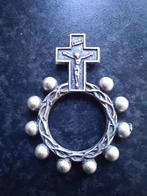 Rozenkrans gebedsring met kruis (Italy), Ophalen