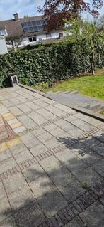 GRATIS terrastegels (30x30) +/- 53m3 en trap / stapelblokken, Tuin en Terras, Ophalen, Gebruikt, 10 m² of meer, Beton
