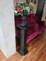 2 antieke zuilen met gietijzeren vaas met zijden bloemen, Ophalen, Gebruikt