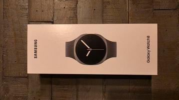 Samsung Galaxy Watch 8 LTE 40MM Graphite beschikbaar voor biedingen