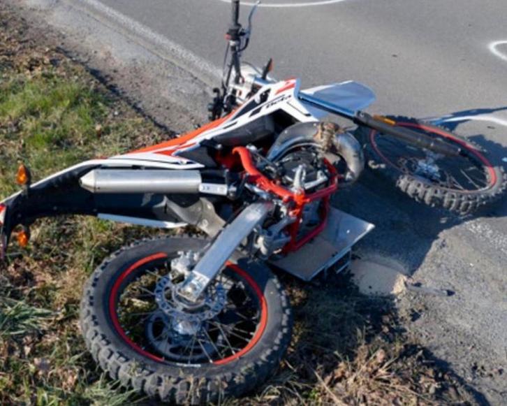 Gezocht: kapotte Beta RR 50 motard / track project, schade,, Fietsen en Brommers, Brommers | Crossbrommers, Zo goed als nieuw