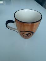 Vintage Vic's Handgeschilderde Mok, Huis en Inrichting, Keuken | Servies, Ophalen of Verzenden, Zo goed als nieuw, Overige stijlen