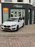 BMW 2-Serie Ned. Auto 2015 56000km! •PDC•Nap•18”, Voorwielaandrijving, 65 €/maand, Wit, Origineel Nederlands