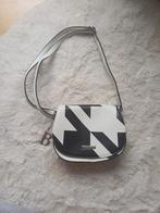 Bulaggi Schoudertasje Zwart Wit, Ophalen of Verzenden, Zo goed als nieuw, Zwart, Schoudertasje