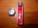 Gul waterdicht kinderhorloge / sport horloge met hartjes, Verzenden, Gebruikt, Roze, Meisje