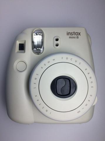 Fujifilm Instax Mini 8, Polaroid camera beschikbaar voor biedingen