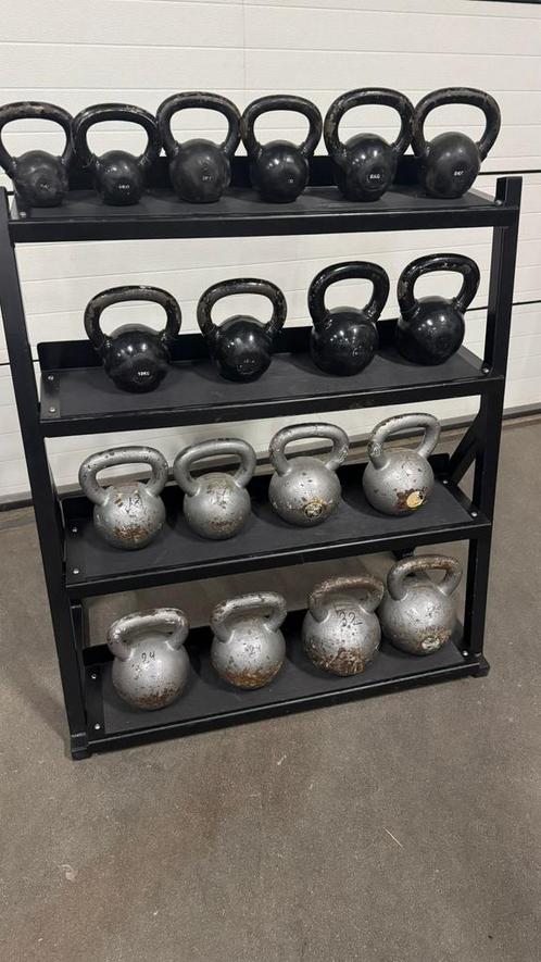 Complete Kettlebells set 4kg t/m 32kg alles 2x  + Opbergrek, Sport en Fitness, Fitnessmaterialen, Gebruikt, Kettlebell, Ophalen